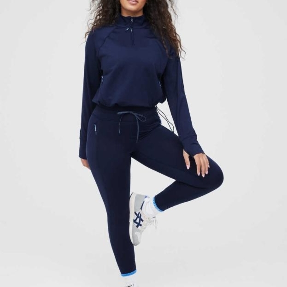 Set Aerie OFFLINE set